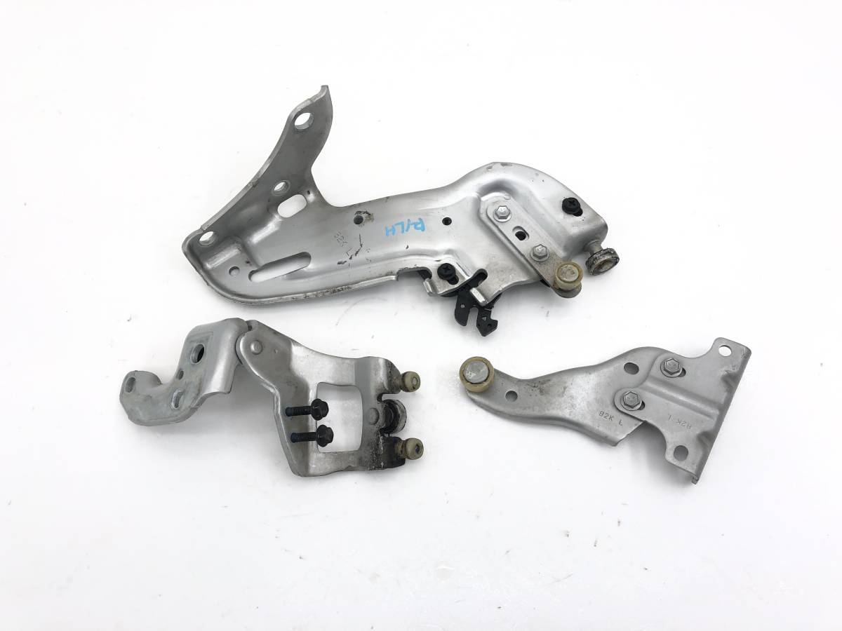 _b133131 ニッサン ルークス ハイウェイスター ML21S スライド ドア ヒンジ ステー 金具 ガイドローラー リア リヤ 左 R/LH Z2S MK21S拍卖