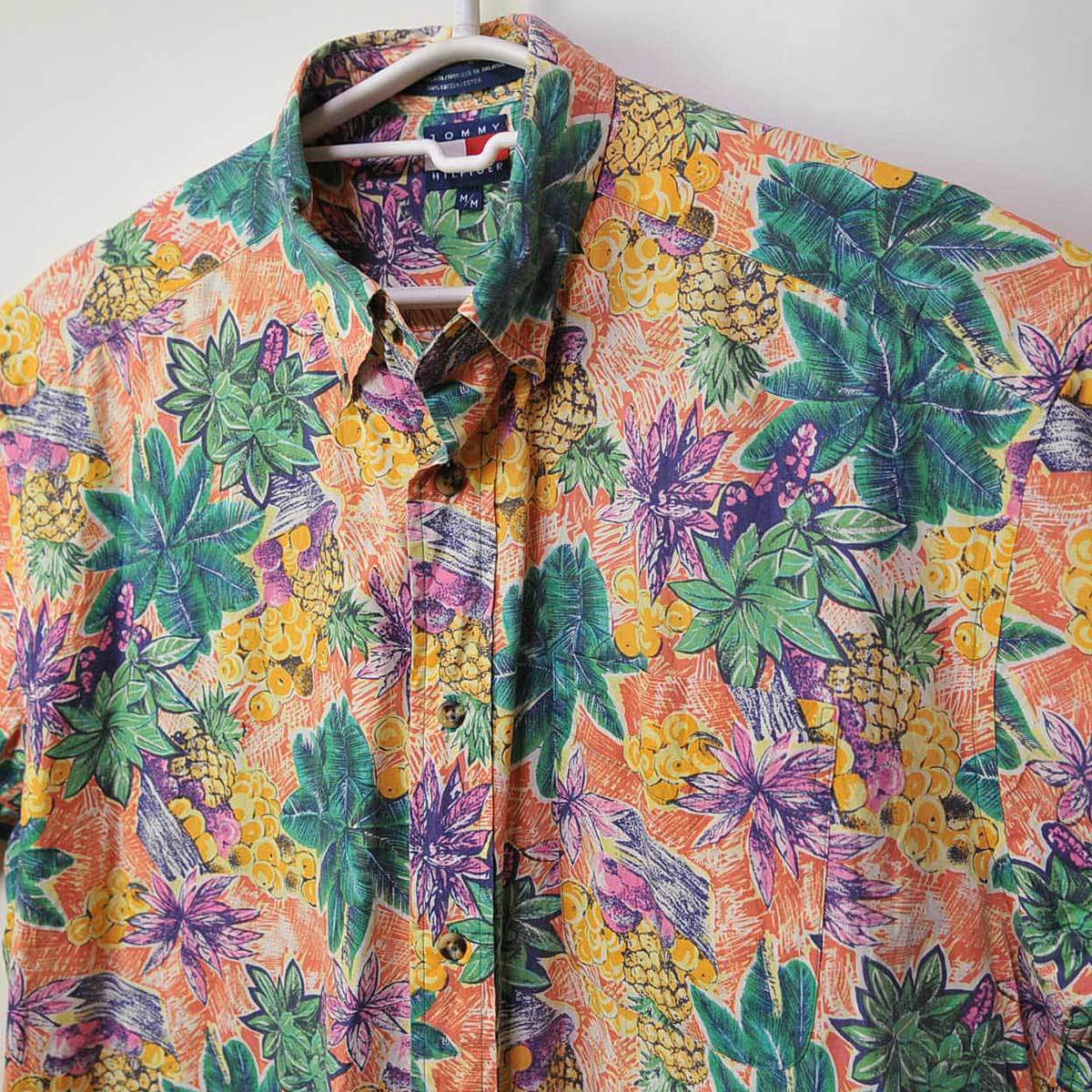 古着●トミーヒルフィガー アロハシャツ パイナップルとシダの葉 M xwp拍卖