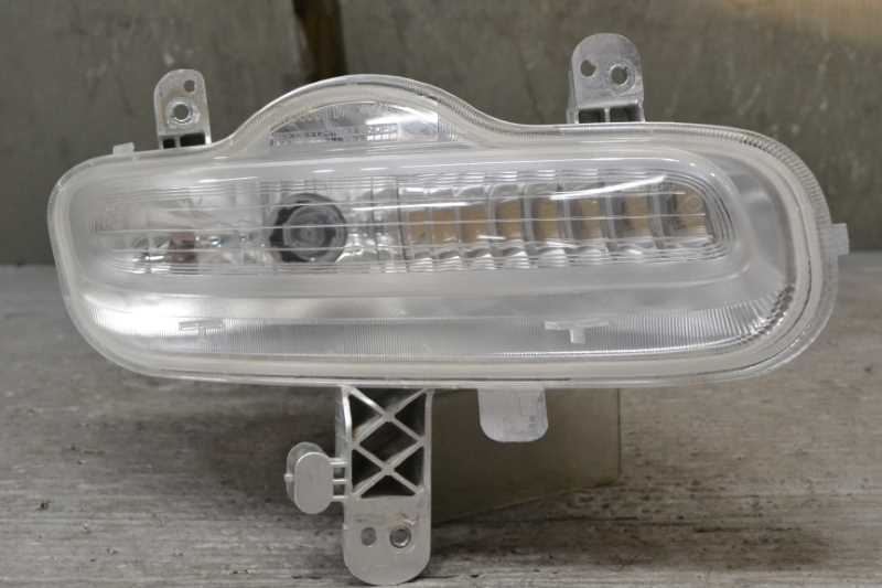 フィアット パンダ 右ハンドル 前期(13909) 純正 AL 破損無 取付OK 動作保証 右前 右 フロント ポジションランプ 8115 k071158拍卖