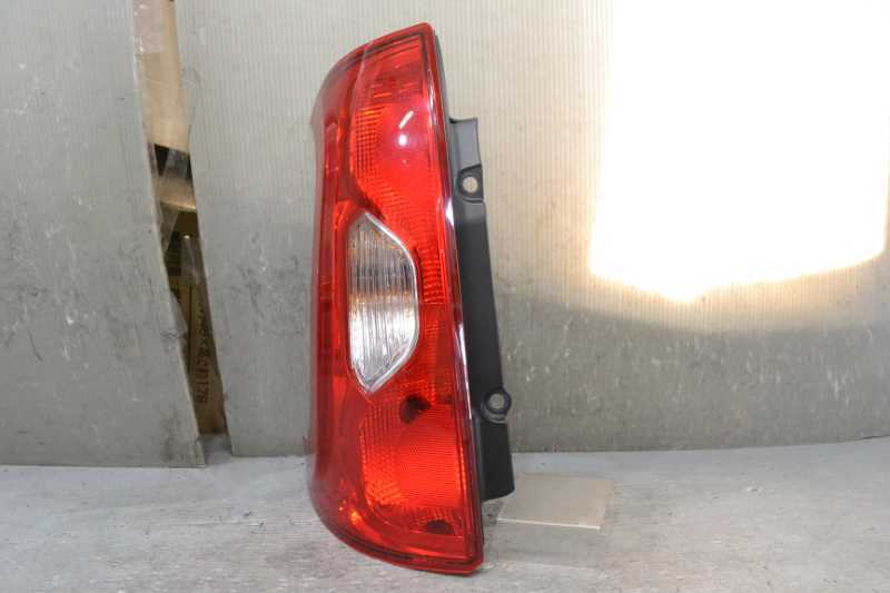 フィアット パンダ 右ハンドル 前期(13909) 純正 良品 取付OK 動作保証 左 テールランプ テールライト k071149拍卖