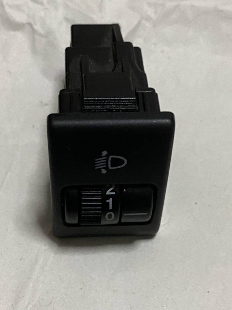 スズキ ヘッドライトレベライザー スイッチ MH23など拍卖