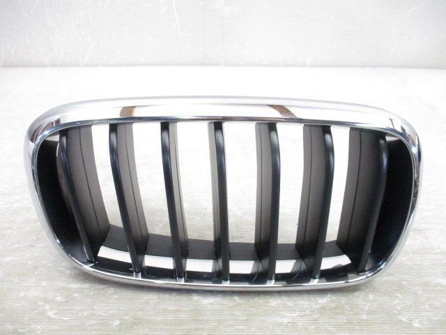 【即決有】 美品 取付部破損無し BMW X5 F15 純正 右 メッキ フロント キドニー グリル 7316076 51137294486 (B032897)拍卖