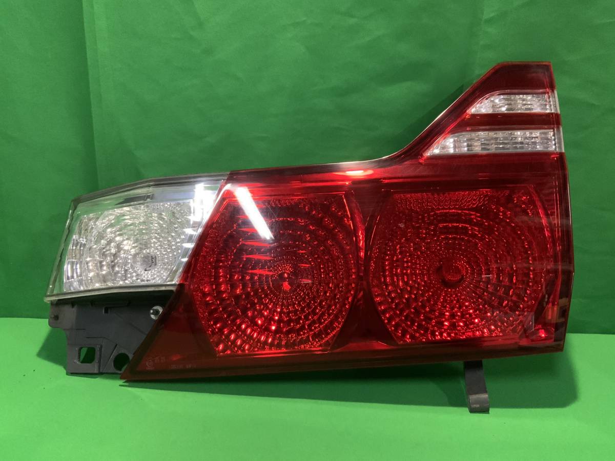 TOYOTA アルファード DBA-ANH10W 右フィニッシャーパネル KOITO 58-19 トヨタ拍卖