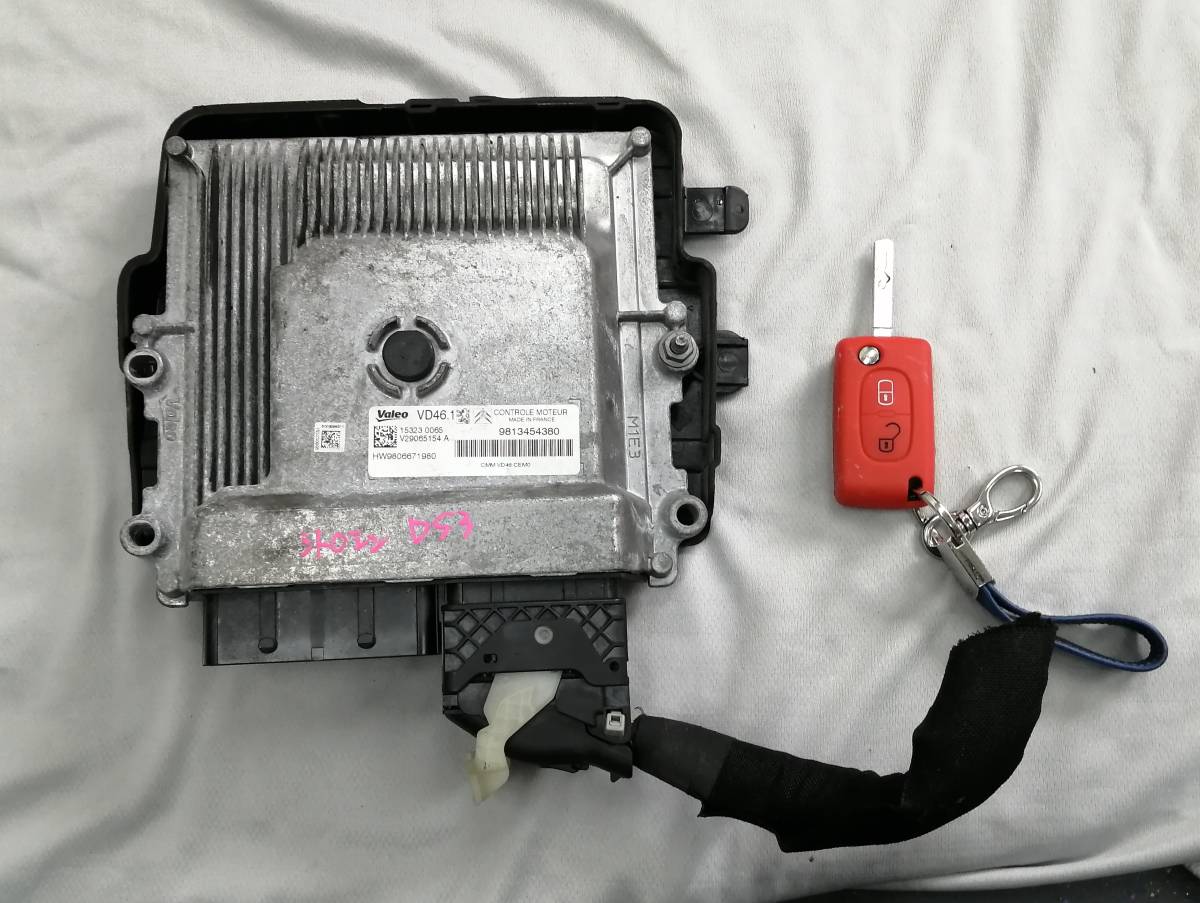 2016`年 シトロエンカブリオ DS3 ABA-A5CHN01 エンジンコンピューター キー付き 9813454380拍卖