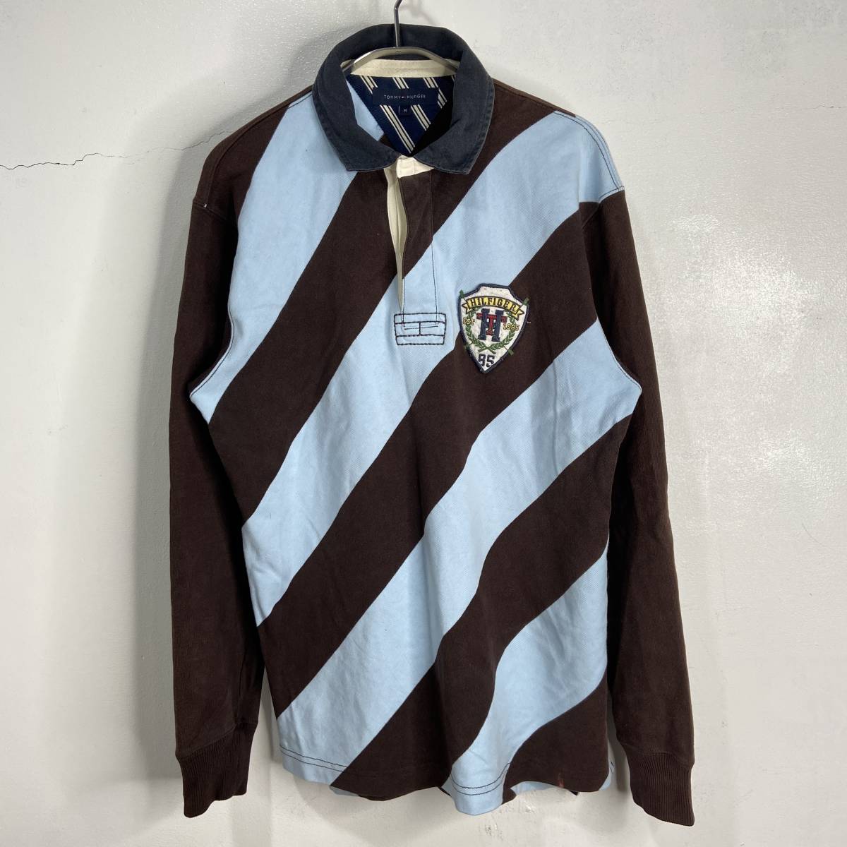 送料無料☆TOMMY HILFIGER☆トミーヒルフィガー☆ラガーポロシャツ☆斜めストライプ柄☆バイアス柄☆長袖☆M☆D23拍卖