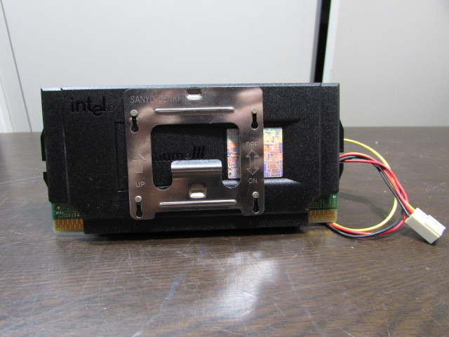 【YCP0255】★Intel PentiumIII 500MHz Slot1 未チェック★中古拍卖
