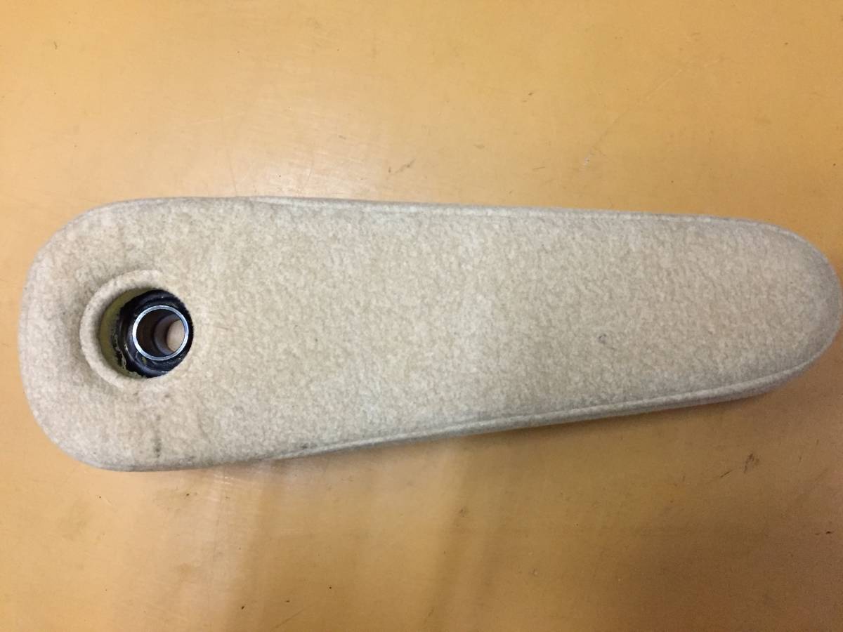 W2-28 エリシオン RR1 RR2 RR3 RR4 J30A セカンドシート 二列目 肘掛 アームレスト拍卖