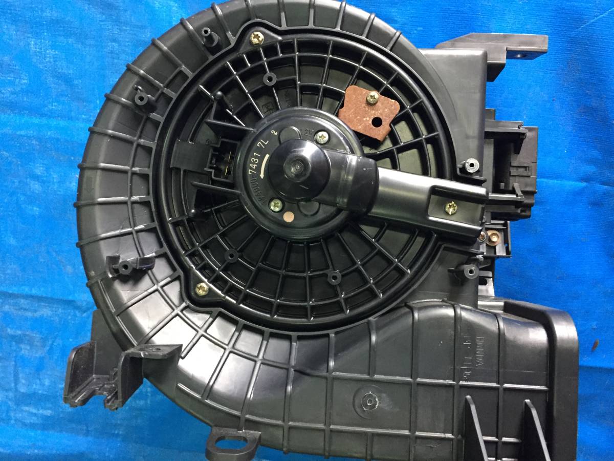 W2-52 エリシオン RR1 RR2 RR3 RR4 K24A ブロア ファン モーター ケース ブロワー モータ エアコン ヒーティングユニット AC 拍卖