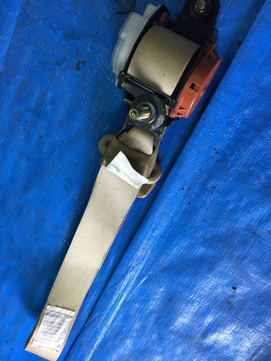 W2-63 エリシオン K24A RR1 RR2 RR3 RR4 セカンド シートベルト 右 2ND 2列目 TK-AB0-J1113 J1177 J1184拍卖