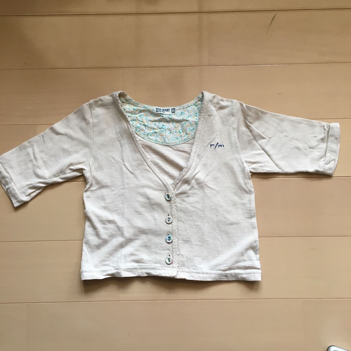 送料無料 RAG MART ラグマート 短め袖のカーディガン ベージュ 90cm ナチュラル系 冷房対策に 送料込み拍卖