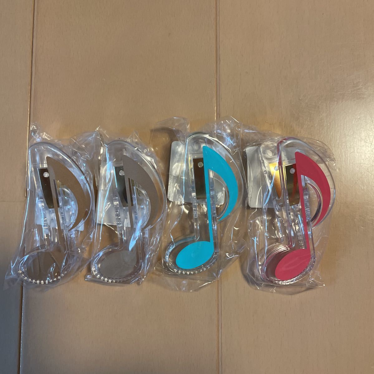 送料込み 新品 8分音符クリップ ピンク ブルー ゴールド 計4個セット 送料無料拍卖