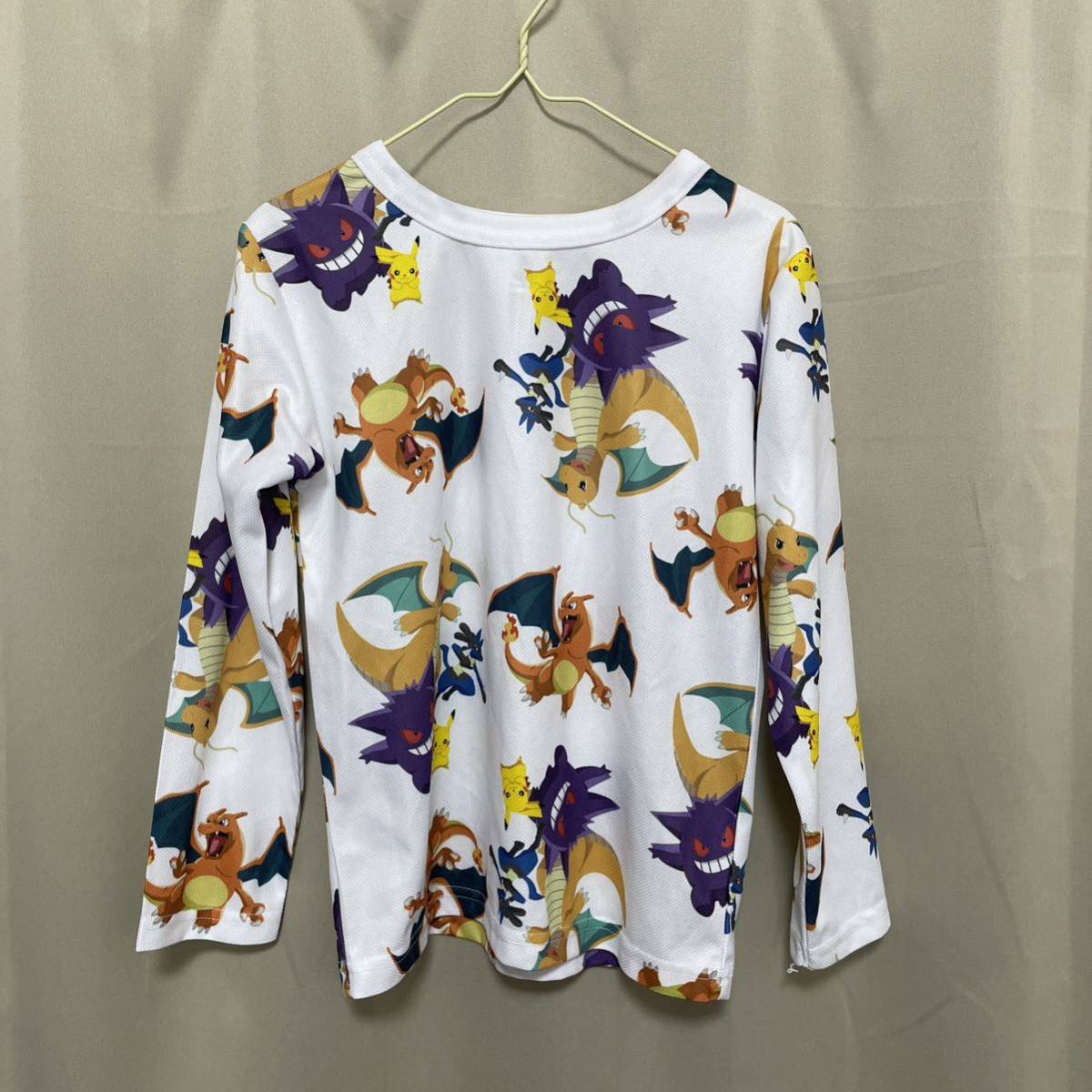 ★未使用★ポケモン ロンT 130 長袖 速乾 トップス ピカチュウ プリントTシャツ 長袖Tシャツ拍卖