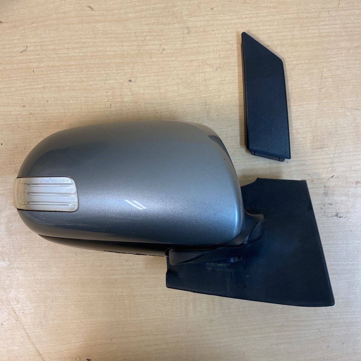 ★トヨタ ヴィッツ★右ドアミラー/パール系/ICHIKOH 12-514/YD210拍卖