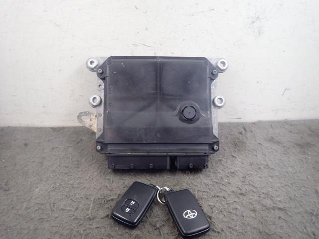 iQ DBA-KGJ10 エンジンコンピューター 1F7 89661-74030拍卖