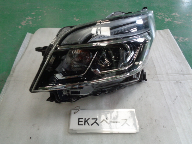 EKスぺ―スカスタム B11A 左ヘッドランプユニット LED 即決 6311拍卖