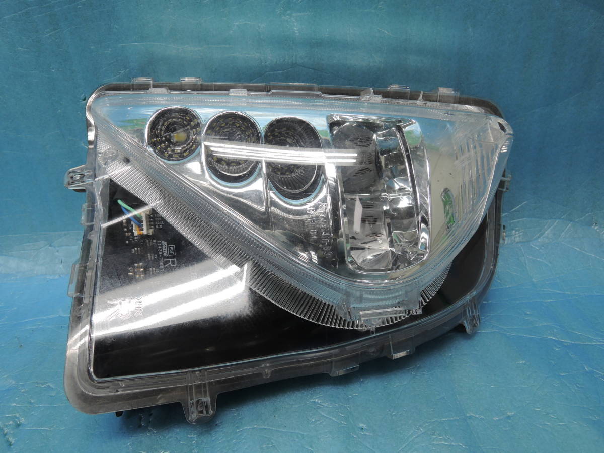 【ZVW51 ZVW52 ZVW55 50系】■詳細不明■ プリウス 純正 【ジャンク品】 右 R LED フォグランプ KOITO 47-83 #T拍卖