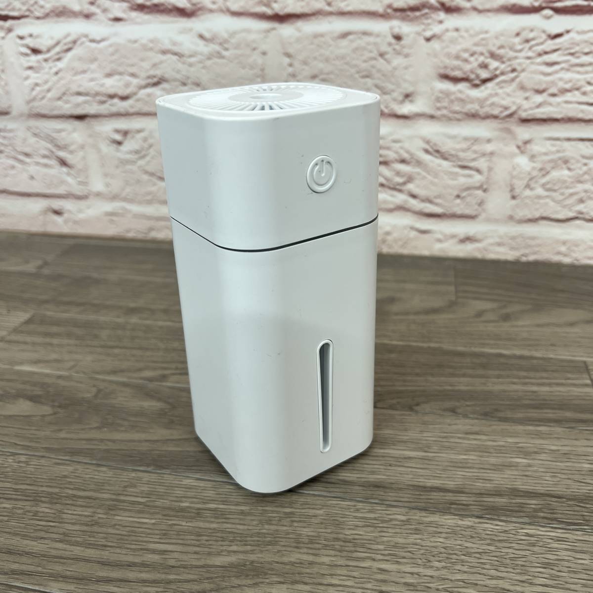 ★☆【NO.P-099-R】 動作確認済み☆メーカー不明☆USB加湿器☆イルミネーションライト付き☆★拍卖