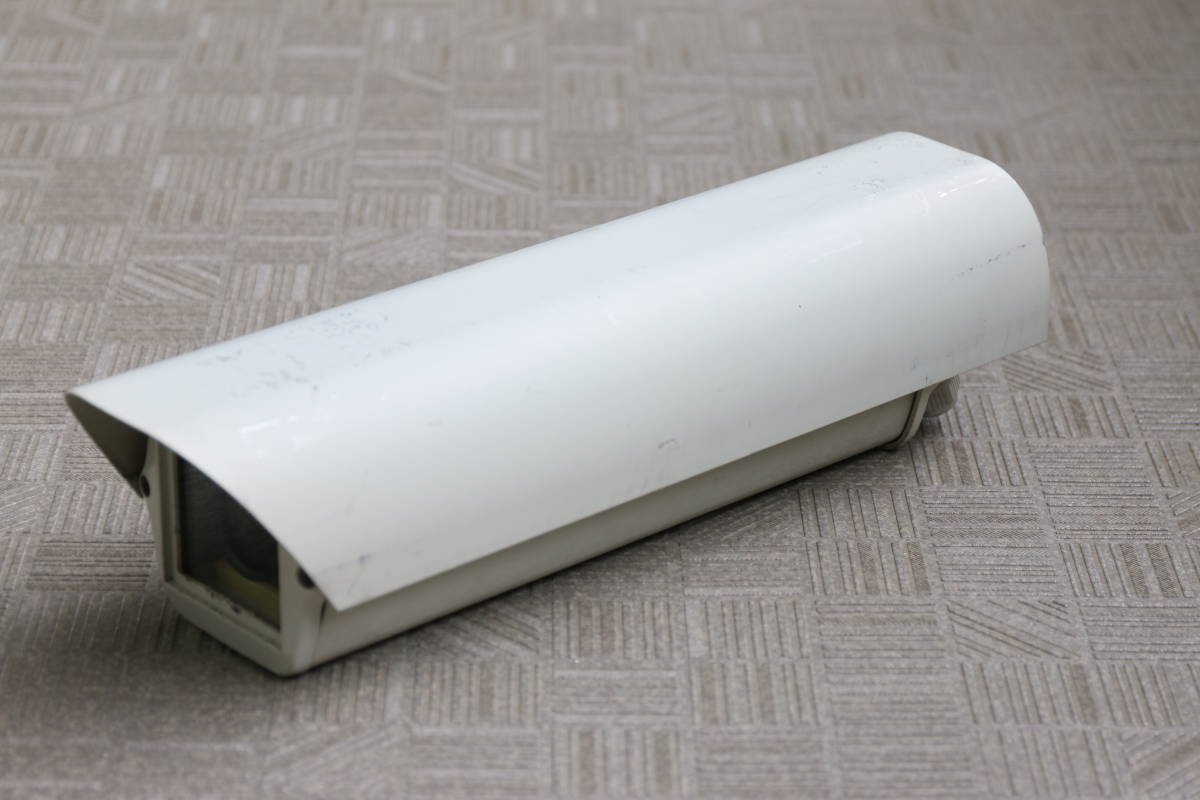【分解清掃済み】屋外用 防犯カメラ ハウジング 壁面取付用 ダミーにも ホワイト ボックス型カメラ Bランク拍卖