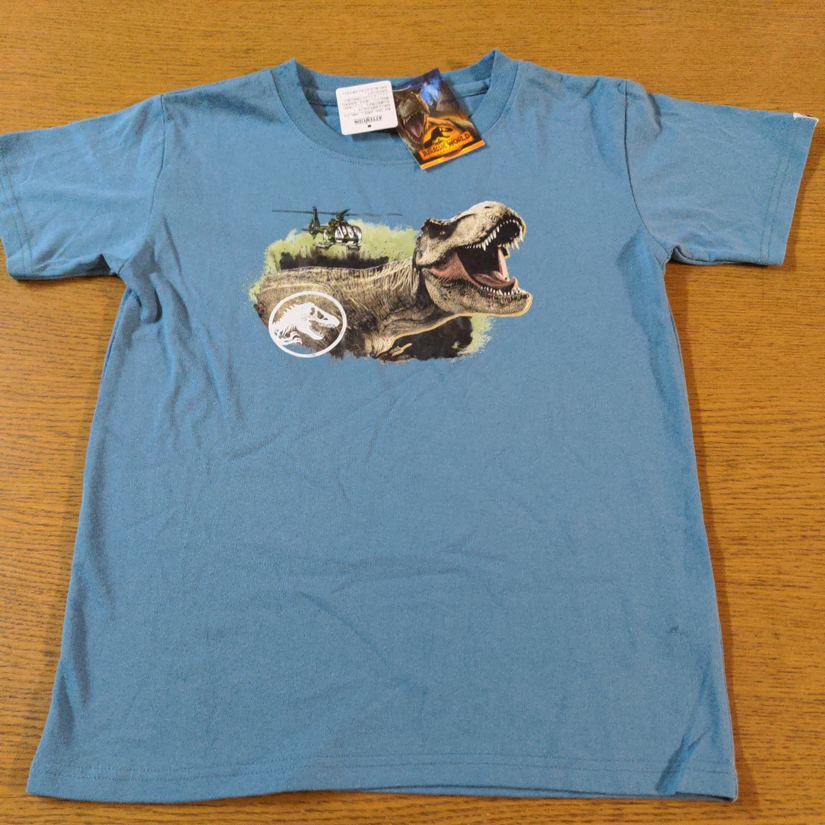 ☆新品☆ジュラシックワールド☆半袖Tシャツ☆150cm☆濃青色☆男の子用☆No.696拍卖
