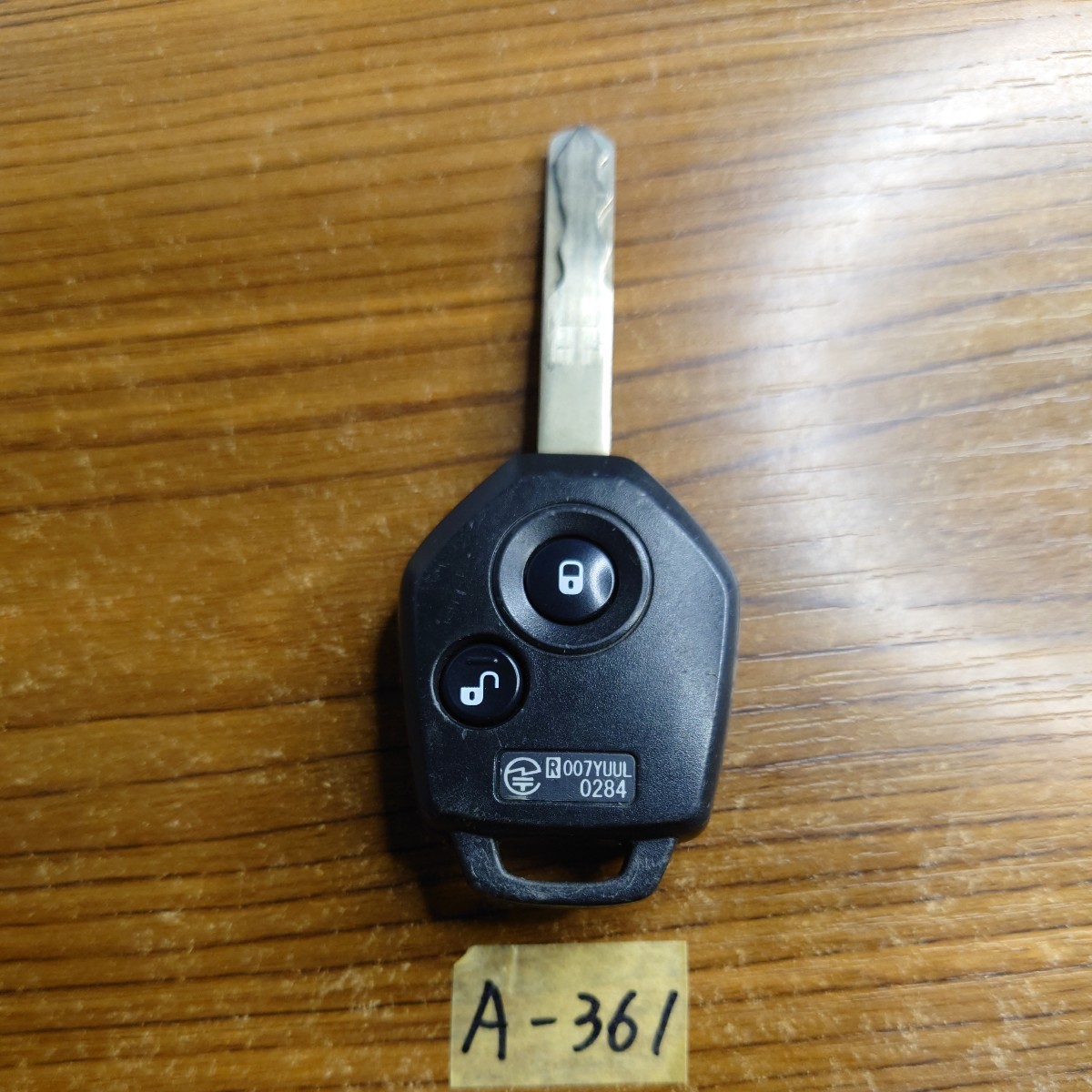 A-361 スバル 純正 キーレス 2ボタン 【型番 007YUUL0284】 フォレスター/エクシーガ/インプレッサ等 追跡あり/匿名配送/周波数OK 拍卖