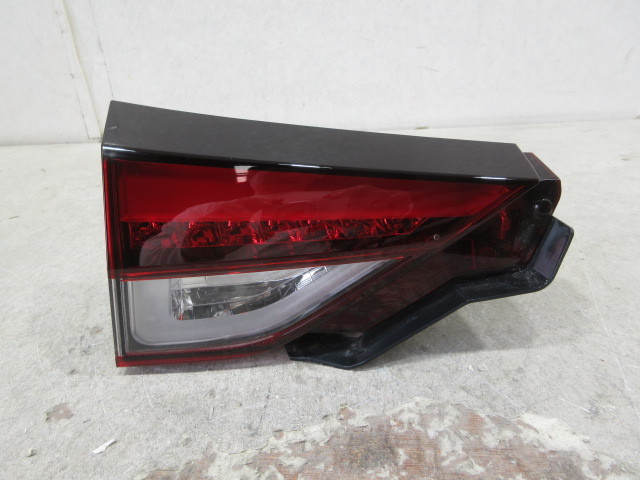 良品 三菱 エクリプスクロス GL3W 後期 純正 左 トランクテールランプ拍卖