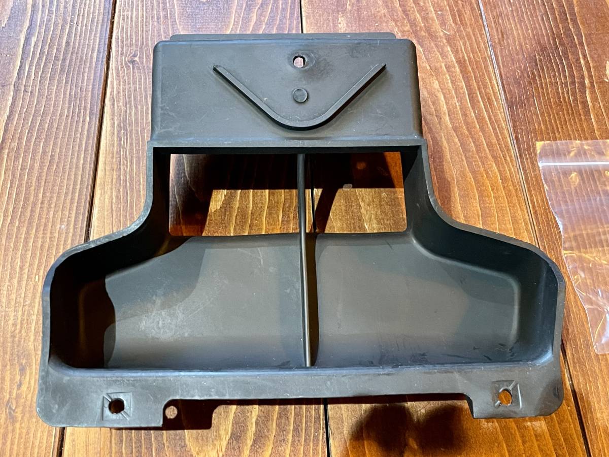 【未使用】マツダ グリルエアーフロー 1A07-51-901拍卖