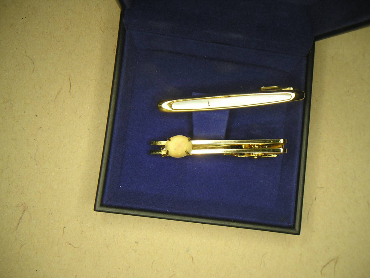 イブサンロ-ラン ■ ネクタイピン ◆ 他1本 【保管 棚D】拍卖