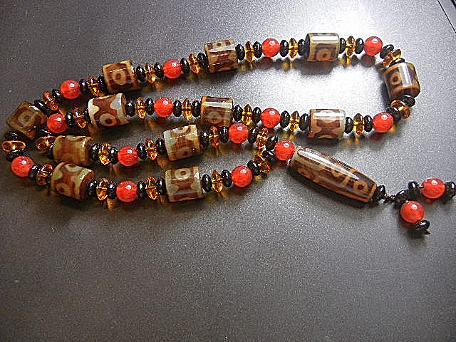 ★西蔵天珠数珠★TD1003 牙黄 三眼天珠 ネックレス 数珠 長さ40cm牙黄九眼天珠40mm付き 豪華ギフト箱付き 超勧 拍卖