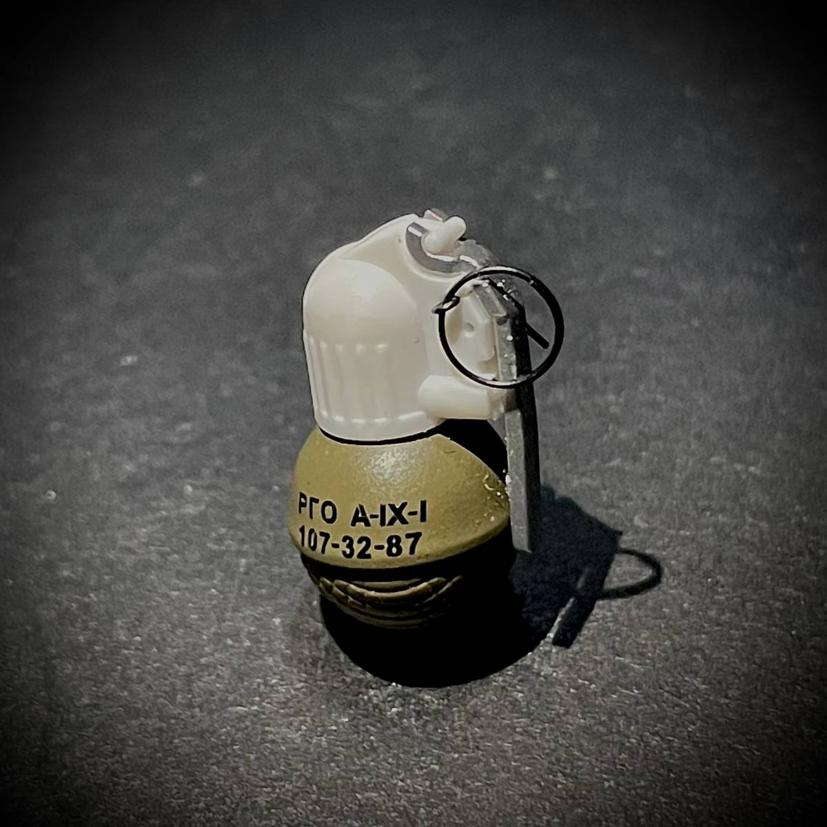 【即決】DAMTOYS製 模型 1/6 スケール 男性 女性 フィギュア用 装備 部品 装備 RGO グレネード (未使用拍卖