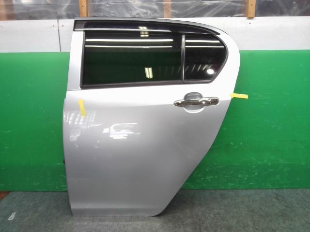 ミライース DBA-LA300S 左リアドアASSY X 67004-B2190拍卖
