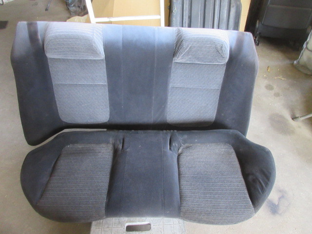 ★⑩R5G7216 DB6 インテグラ 純正リアシート 4ドア車 修理やストック等に拍卖