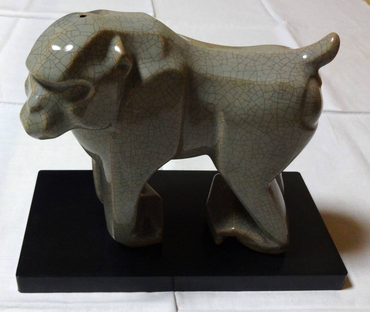 三州民芸「異説焼」干支・申「庚申二黒かのえさるにぐろ」、置物、プラスチック台付き拍卖