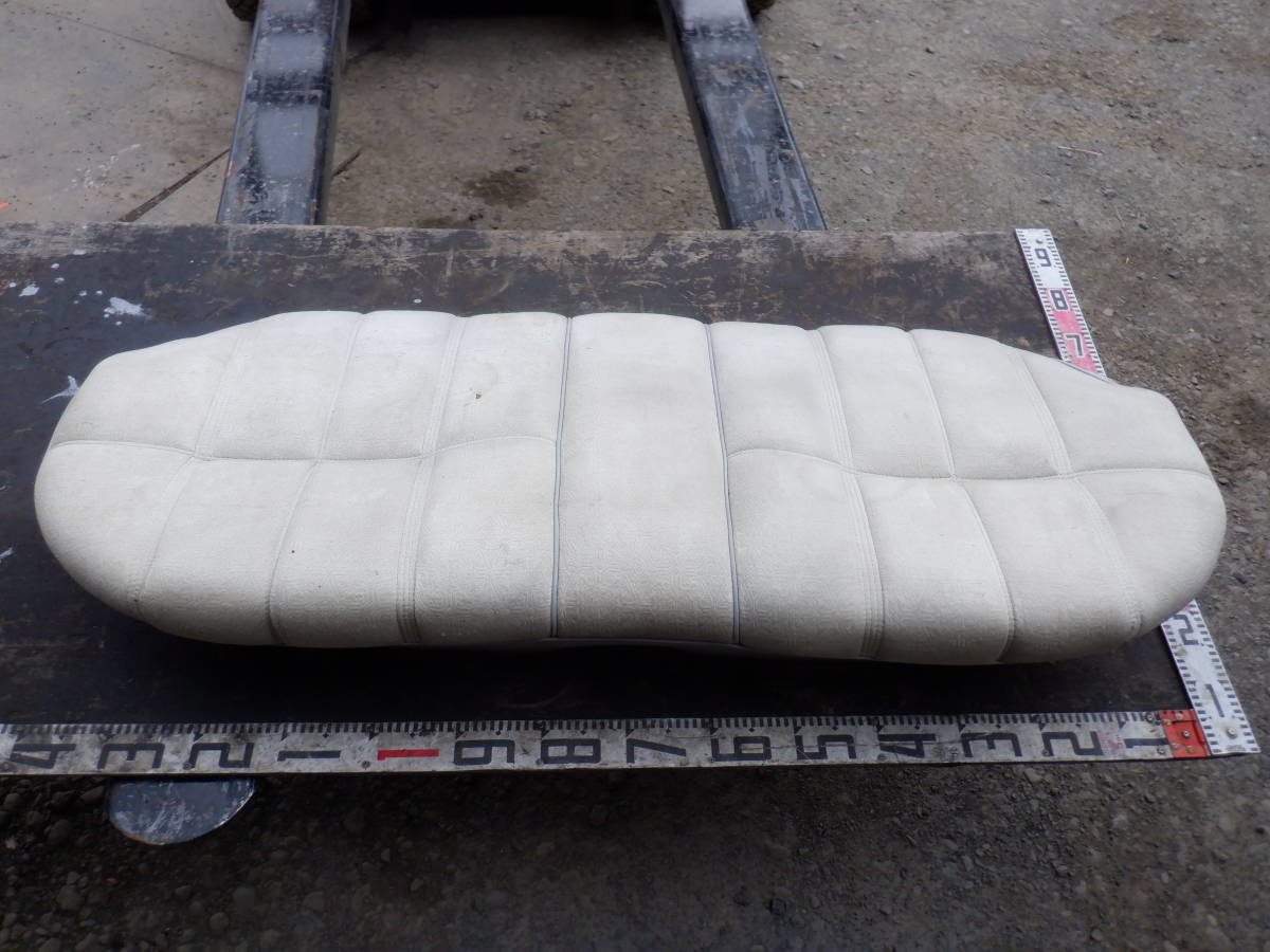 セドリック 330 L28 ① 後期 純正 リアシート 座面のみ  ハードトップ 2800ブロアム グロリア 332 331拍卖