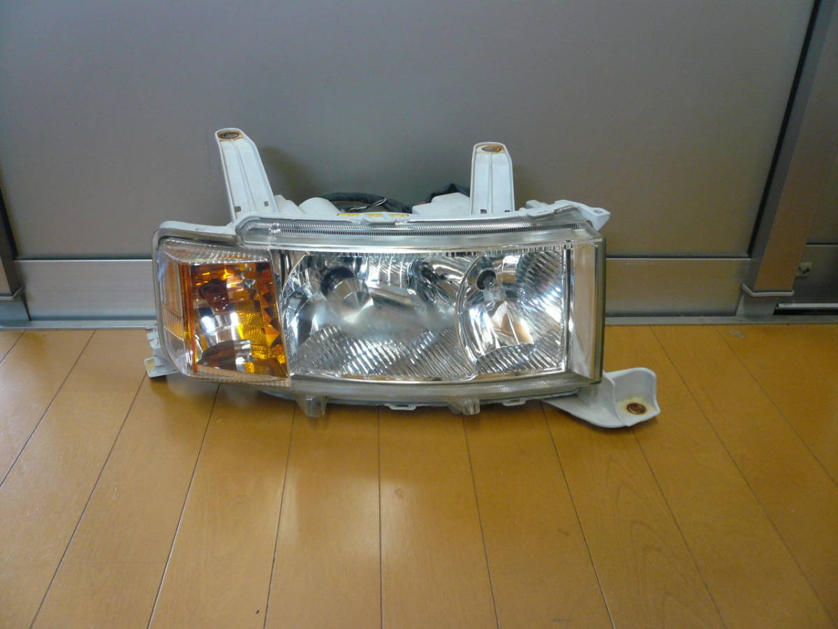 347:トヨタ bB NCP31/NCP30 HIDヘッドライトASSY拍卖