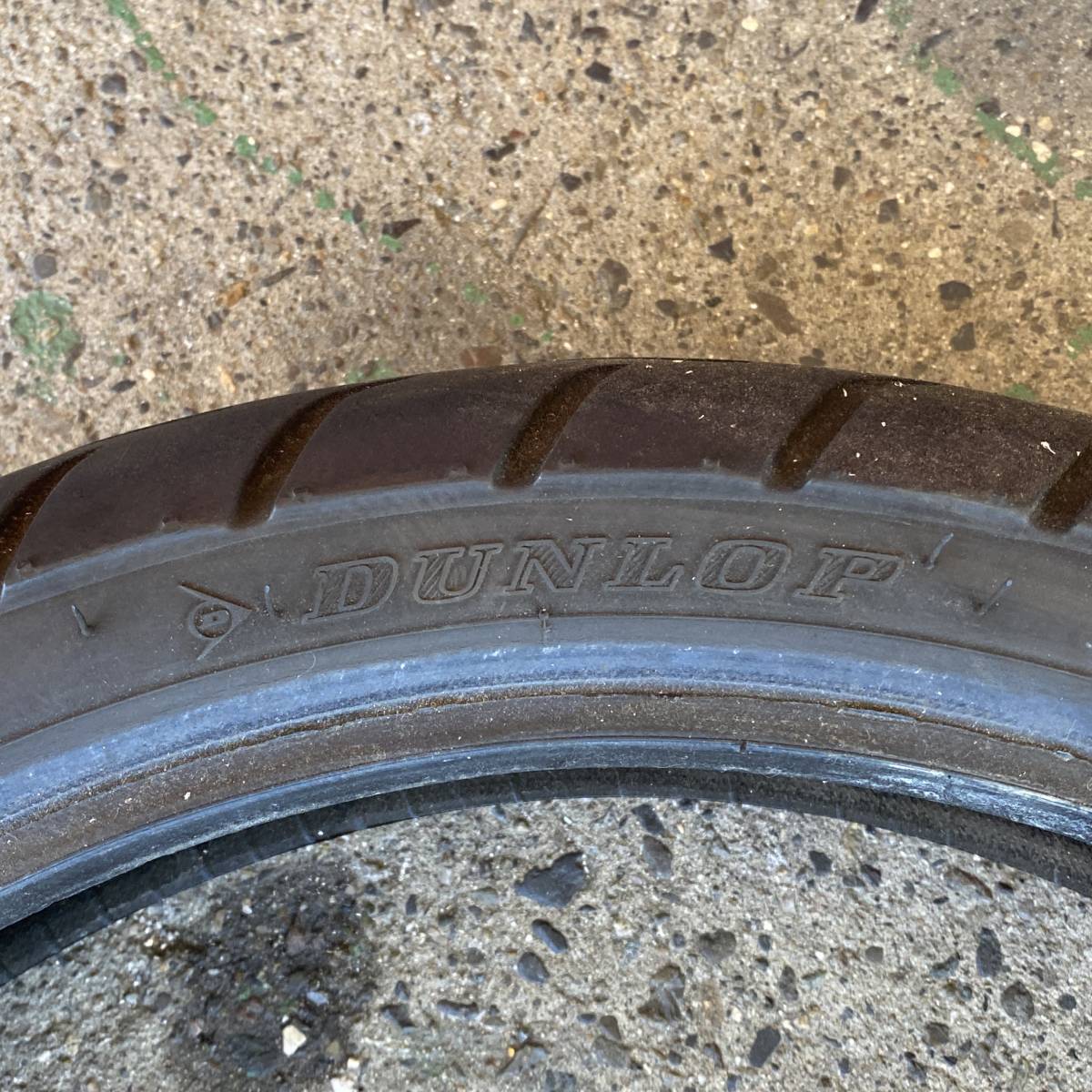 中古タイヤ/ARROWMAX GT601F 110 70 17/54H/CBR250R/CBR250RR/NSR250/VTR250/MT-25/R1-Z/SRX400/YZF-R25/GSX-R250ジクサー250/ZX-25R 拍卖