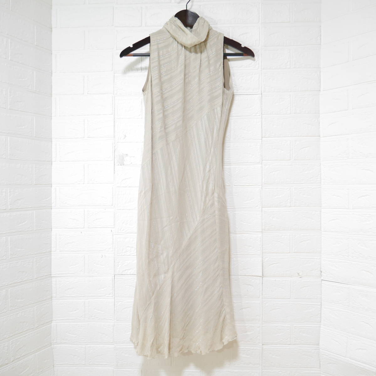 A635 ◇ INDIVI | インディヴィ ワンピース グレー 中古 サイズ36拍卖