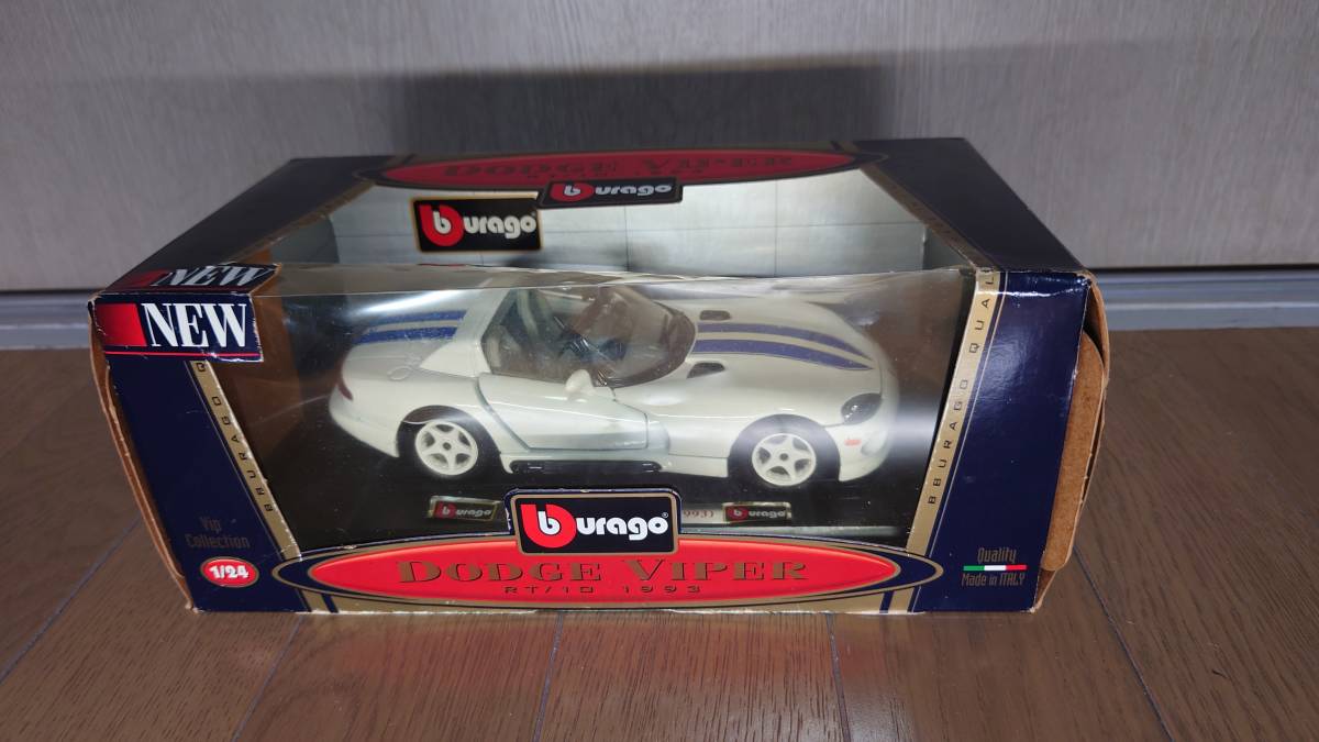 【未開封】イタリア製 ブラーゴ 1/24 ダッジ バイパー RT/10 1993 白 burago DODGE VIPER拍卖