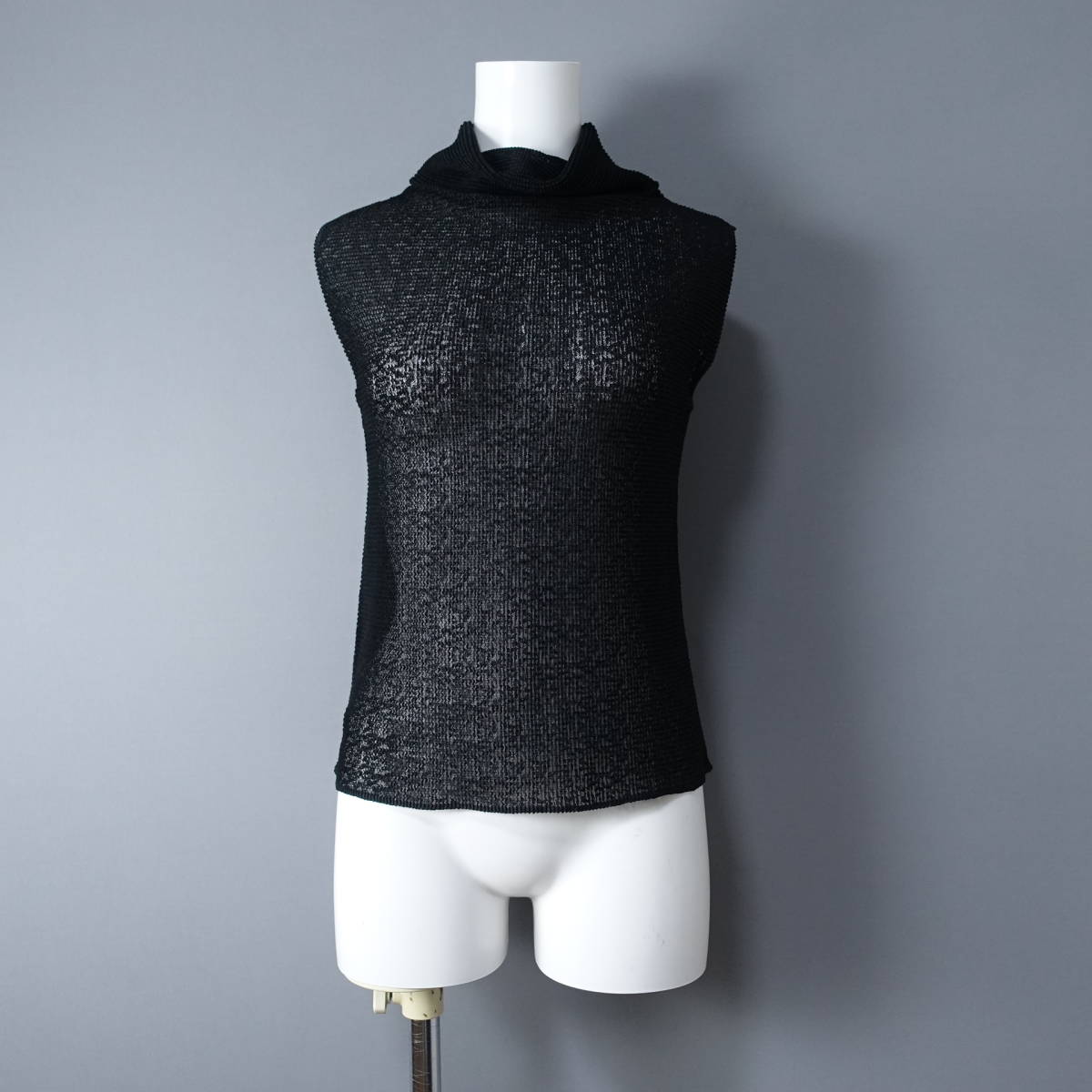 美品* ISSEY MIYAKE me/ミー イッセイミヤケ/タートルネック/ハイネック/ノースリーブカットソー/ブラック/黒/レディース/ブラウス拍卖