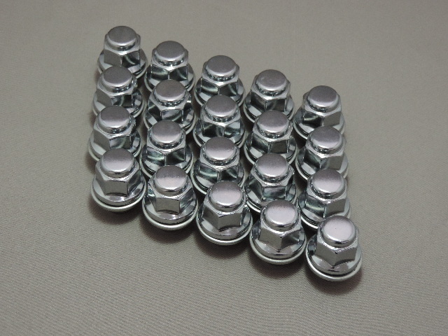 トヨタ純正 純正アルミホイール用 ナット 20個入り M12×1.5 全長37mm 袋ナット 多くのトヨタ車に流用可能 イスト A拍卖