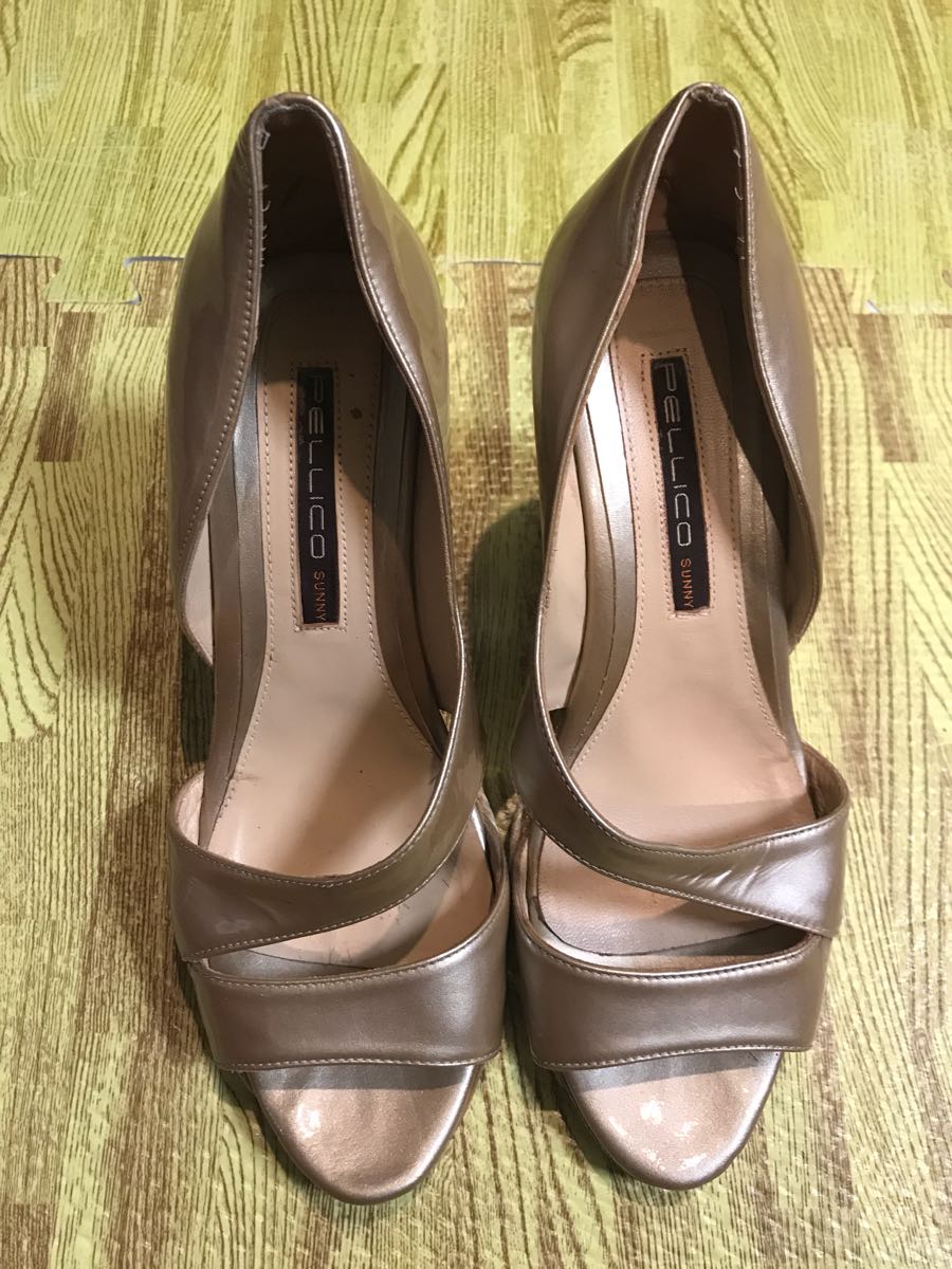 ペリーコ37サイズウェッジソールサンダルPELLICO美品キラキララメグリッターゴールドサンダル。シルバーサンダル24cm拍卖