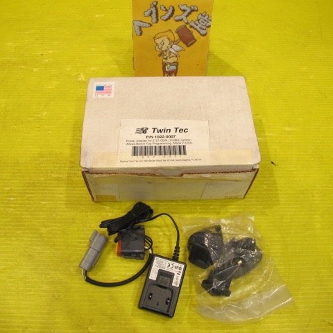 A190936J【新品】Twin Tec 12Vパワーアダプター.ベンチプログラミング&USBインターフ ェース 00-06年ソフテイル.ダイナ.FXR.ツーリング拍卖