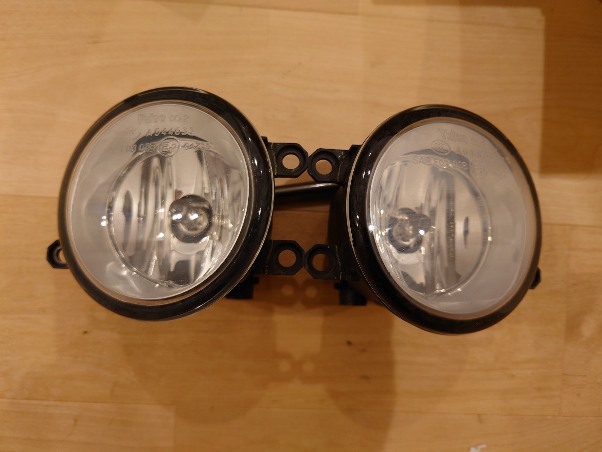 カムリ 純正フォグランプ ノア ヴォクシー プリウス bB 等にも 230524拍卖