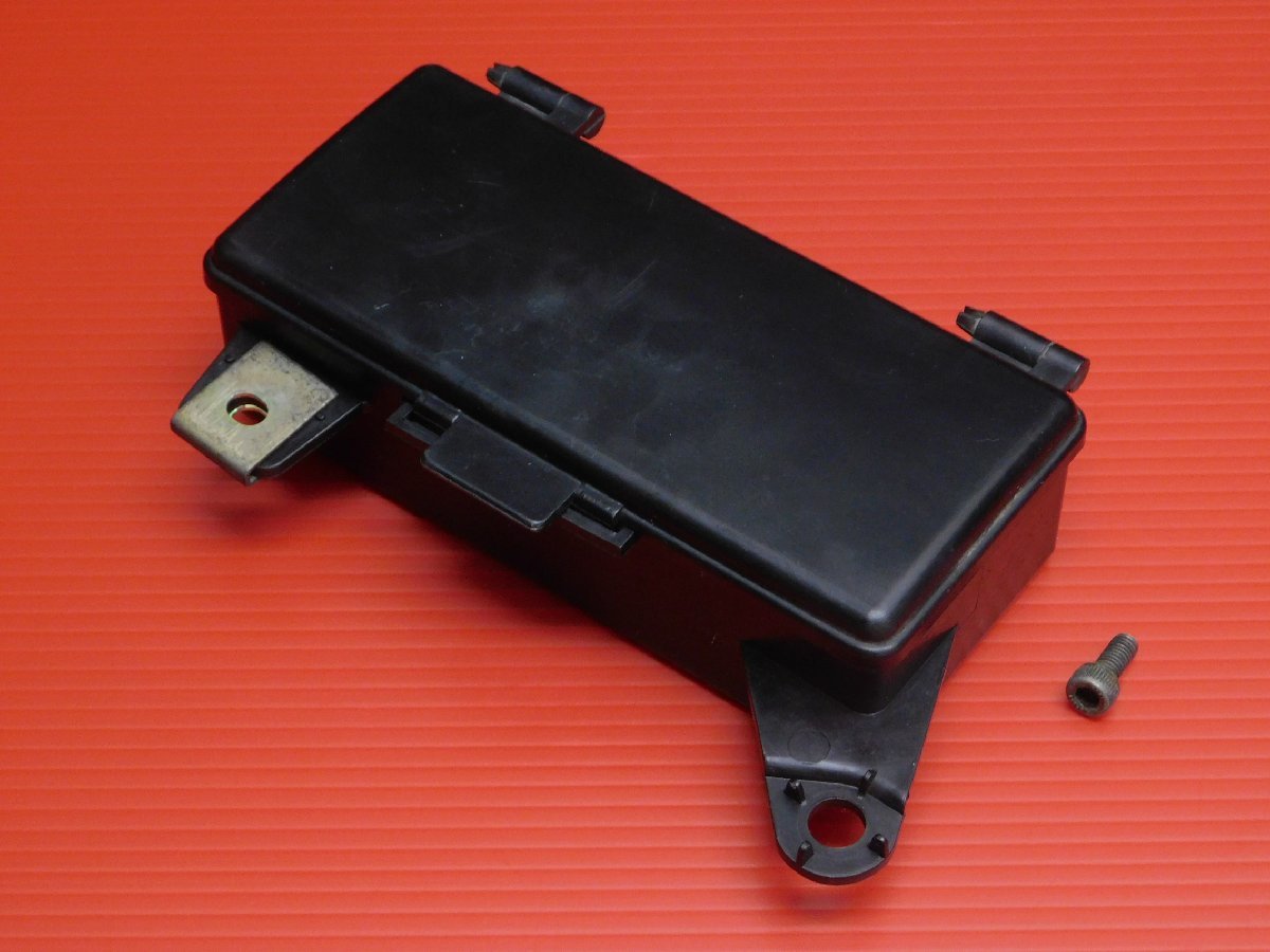 0【評価A】GSX-R400 GK71B 実動 純正 ツール ボックス 工具 小物 入れ拍卖