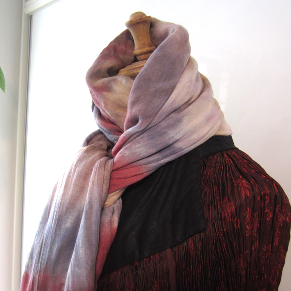 美品 イタリア製 ランチョーニ Lancioni 薄手 絞ろ染め風大判ストール拍卖