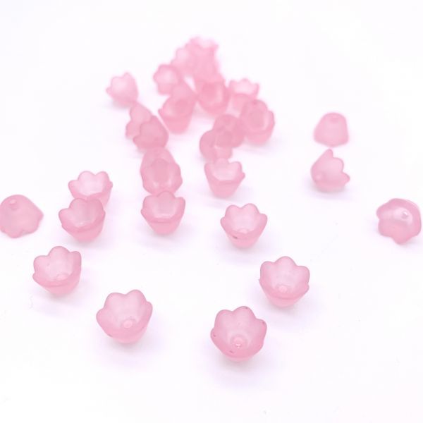 ハンドメイド クラフト パーツ 涼しげなお花のアクリルビーズ 30個 ピンク拍卖