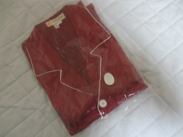 未使用 男性タイシルクパジャマ 赤 L 身長165-170cm~相当拍卖