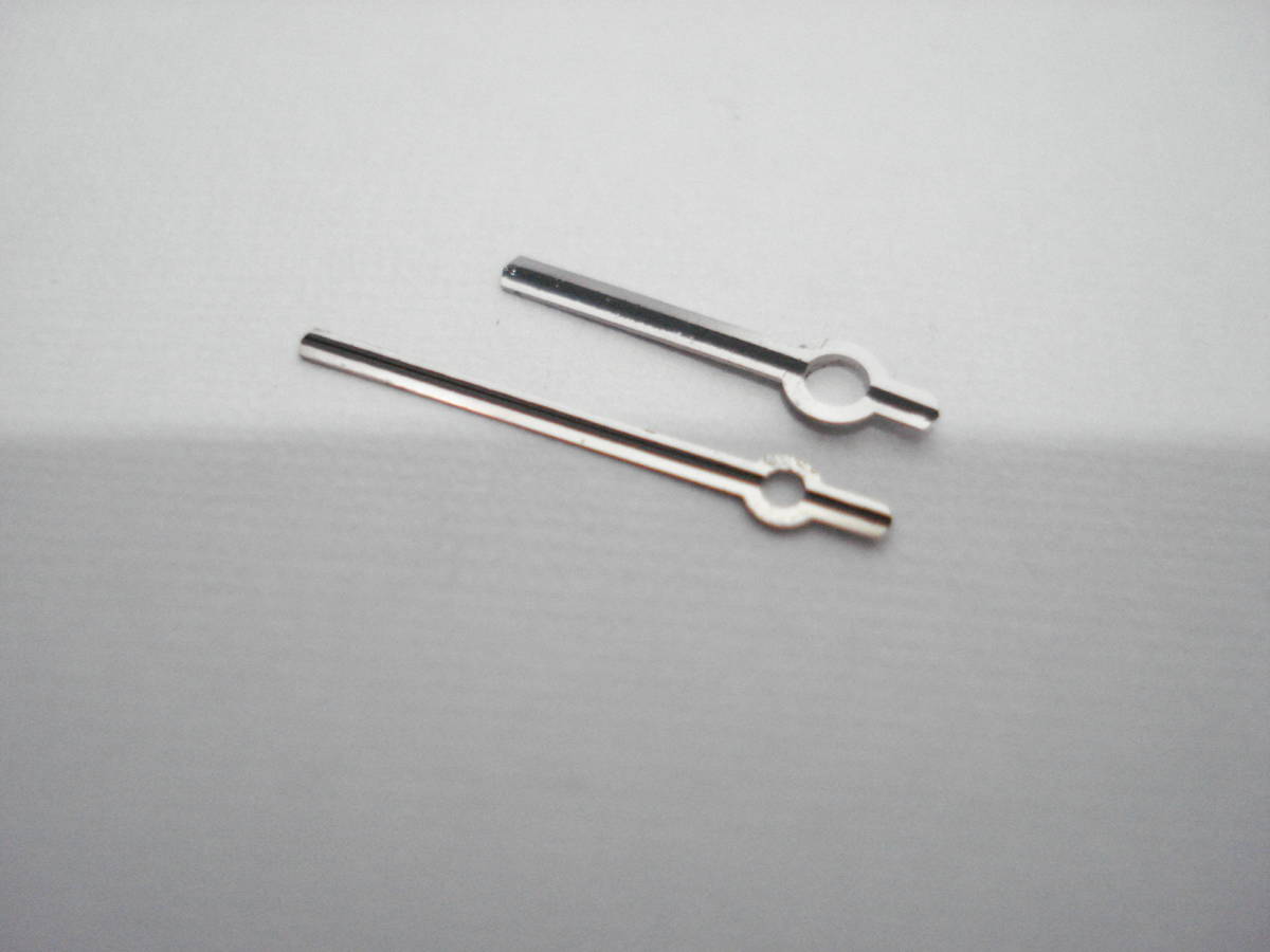 ☆ 昔の.セイコ-針 中黒. 全長. 時11㍉.分14.5㍉.画像確認.台紙は付きません.拍卖