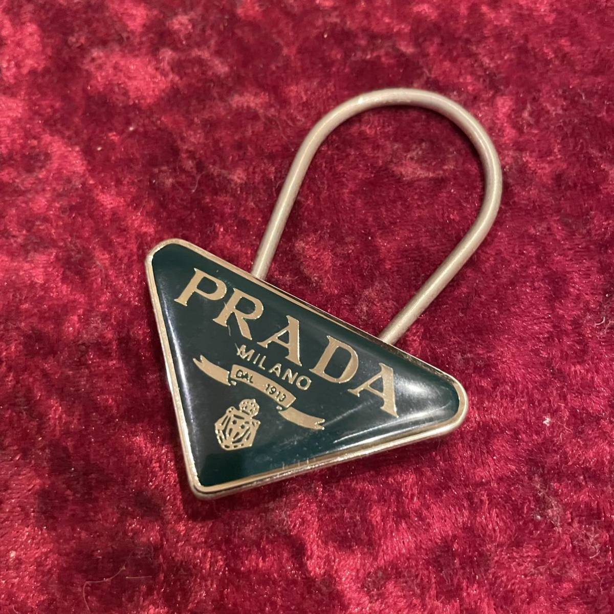 vintage PRADA プラダ 三角プレート キーリング キーホルダー拍卖