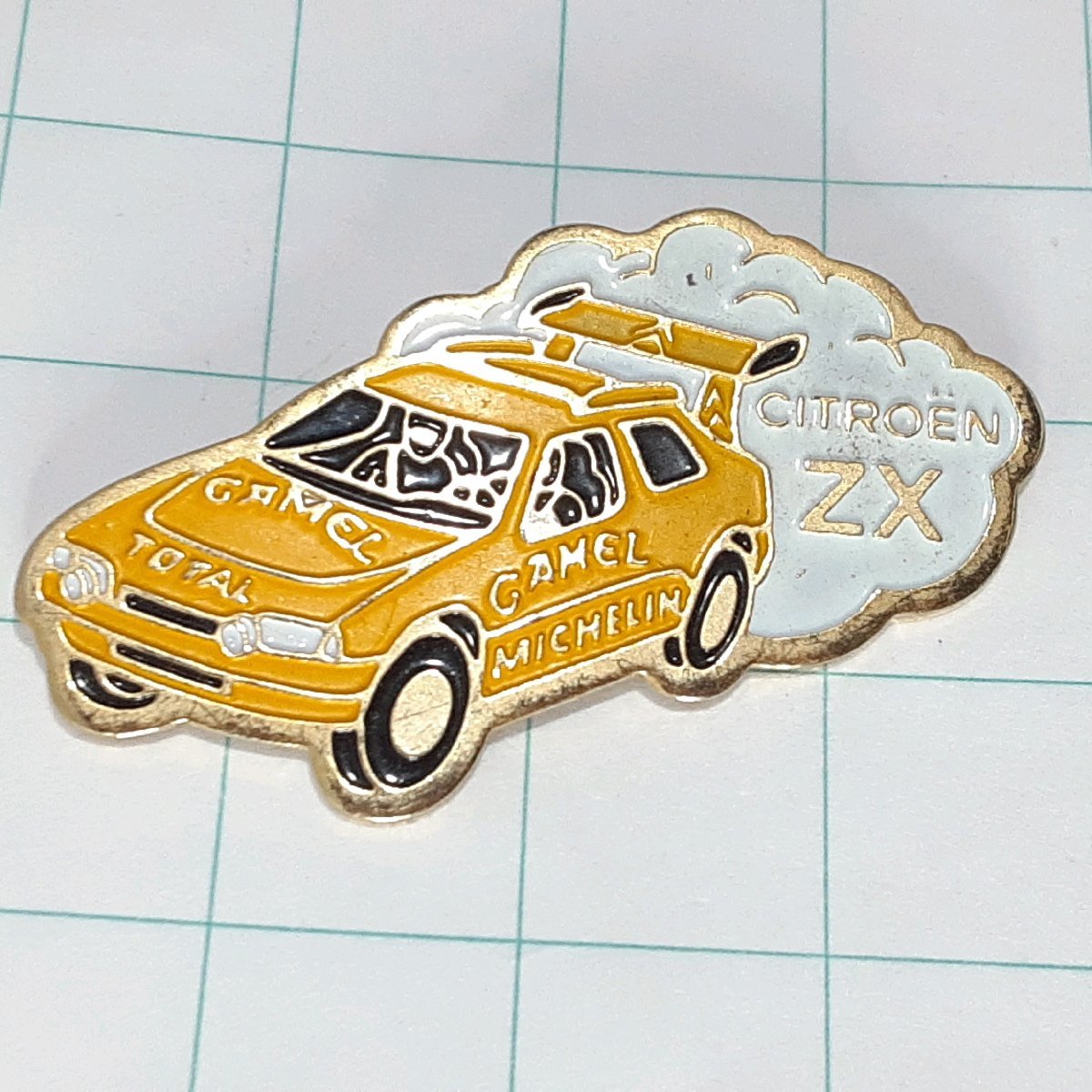 送料無料)レトロカー シトロエンZX ラリーカー 自動車 ピンバッジ PINS ピンズ A16235拍卖