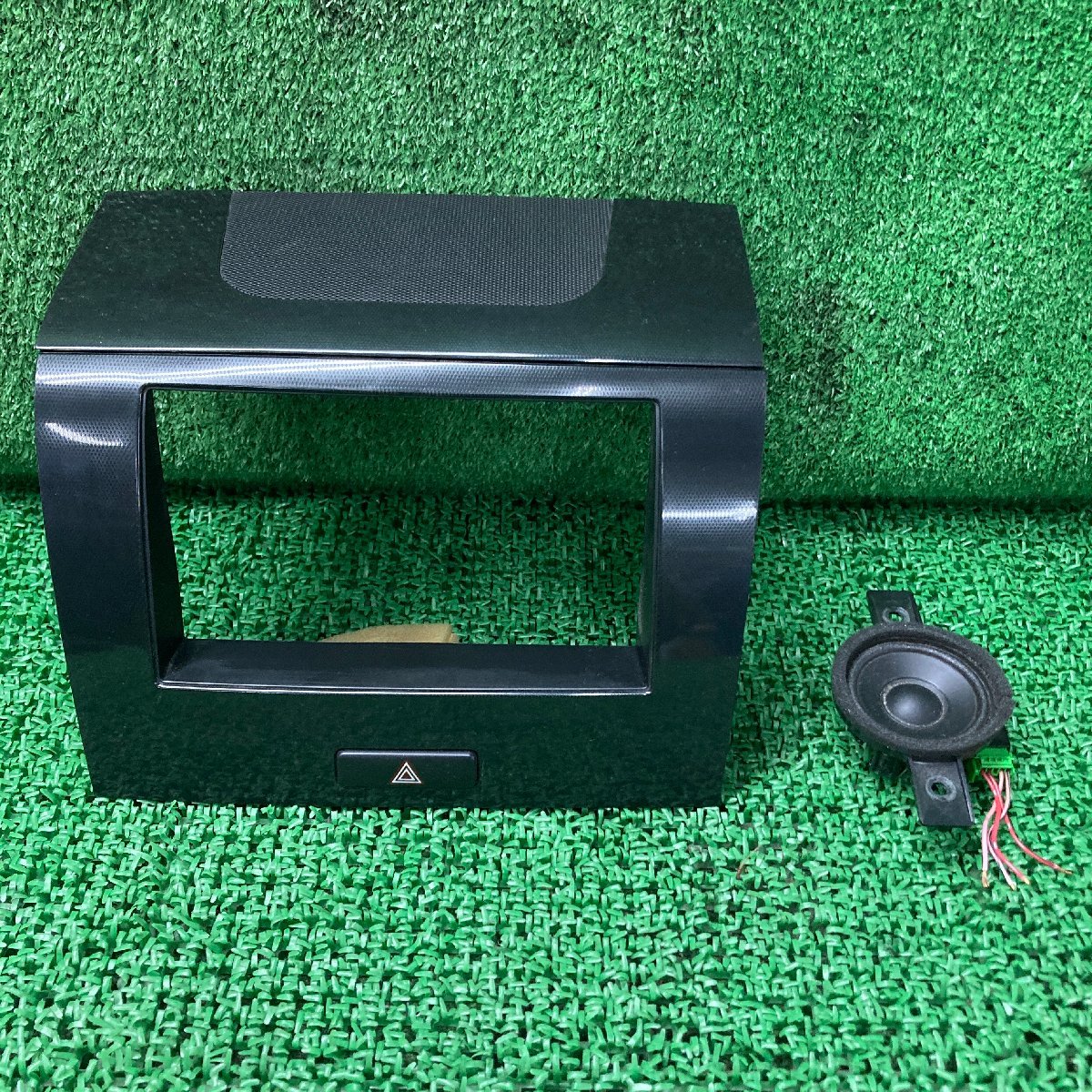 ♪♪最終値下げ!! AZワゴン XT-L MJ23S オーディオパネル スピーカー付き 39102-70K00 作動確認済み(W3868)♪♪拍卖